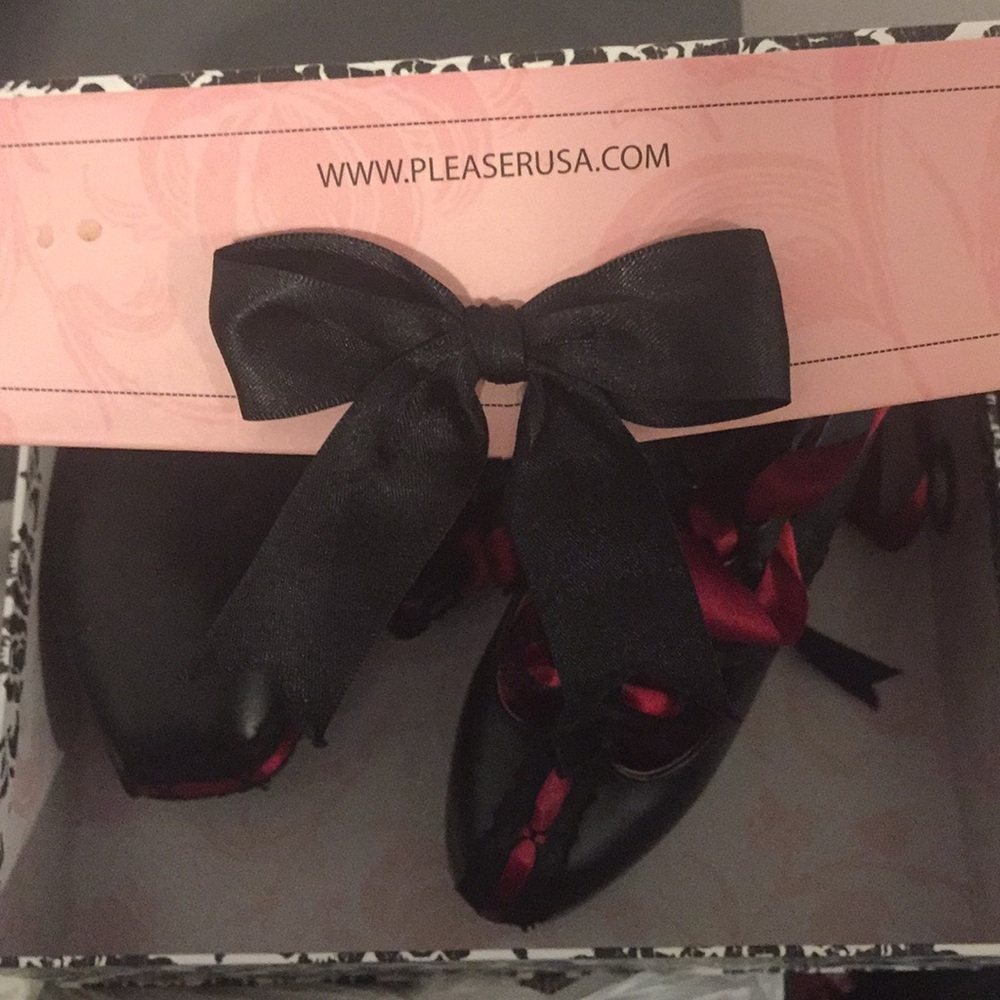 Bordello heels! - Picture 3 of 3